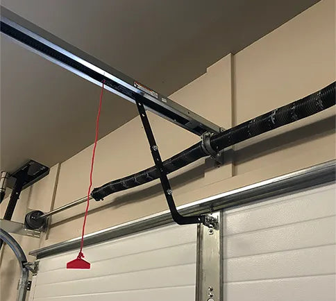 How to Open a Garage Door Manually (UAE Guide + When to Call a Technician)