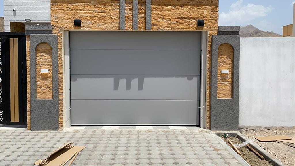 Grey Overhead Door Smart Standard - BAB ALSARAY AUTOMATIC GATES & BARRIERS TRADING LLC